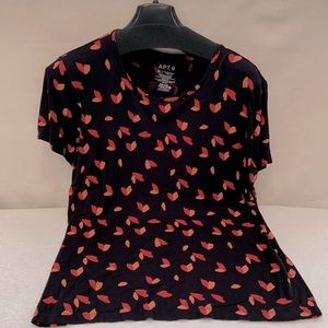 APT. 9 Essentials Black with red/peach leaves or hearts T Shirt. Size XL